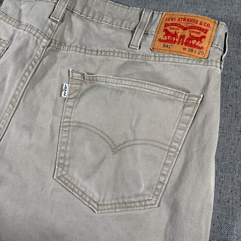Levi's 541 Athletic Taper Pants Mens 38x29 (Fits‎ 38x27) Tan Khaki Stretch Chino